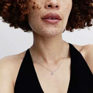 Colier cu pandantiv fluture 