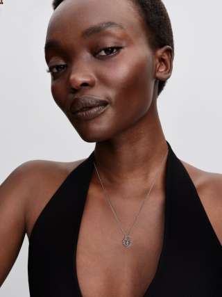 Colier cu pandantiv cu lacăt în formă de inimă și halo strălucitor 