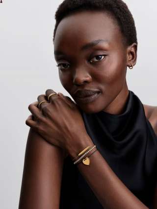 Brățară glisantă cu fir negru cu inimă ce poate fi inscripționată 