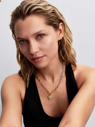 Talisman cu medalion cu inimă albă strălucitoare 