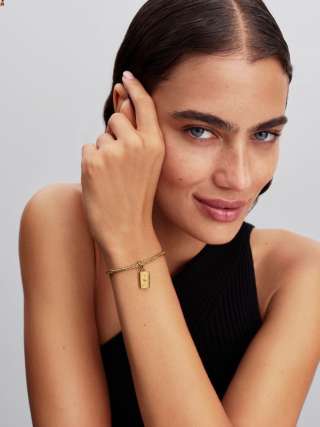 Talisman de tip pandantiv cu plic inscripționabil care poate fi deschis 