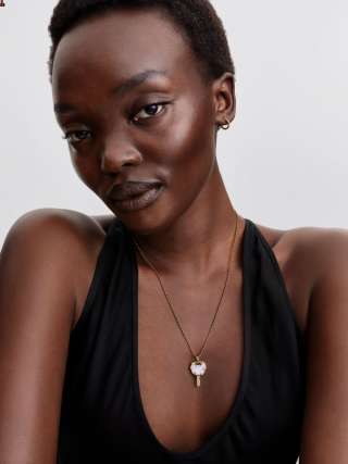 Mini talisman cu fluture 