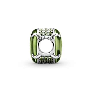 Talisman oval verde tip caboșon