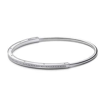 Жесткий браслет Pandora Signature с камнями в закрепке «паве» 