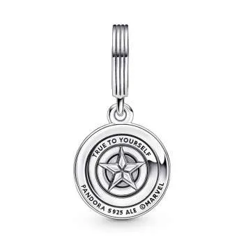 Talisman de tip pandantiv cu scutul lui Captain America din The Avengers de la Marvel 