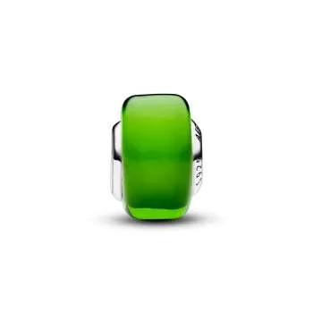 Mini talisman din sticlă de Murano verde 