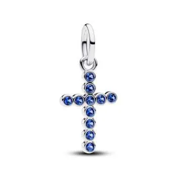 Talisman de tip pandantiv cu cruce 