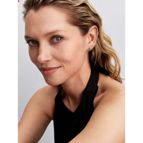 Cercei rotunzi mici cu inimă cu formă organică 