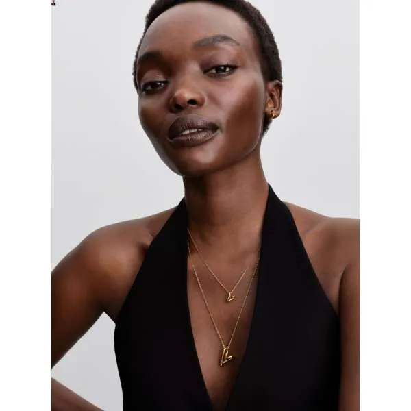 Colier cu pandantiv mic în formă de inimă cu formă organică 