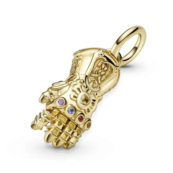 Talisman de tip pandantiv Infinity Gauntlet din The Avengers de la Marvel