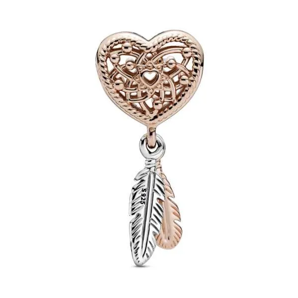 Talisman de tip dreamcatcher cu două pene și inimioară cu structură dantelată