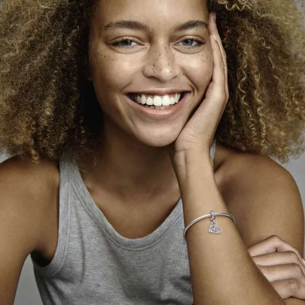 Talisman de tip pandantiv cu inimă Oameni Keith Haring™ x Pandora