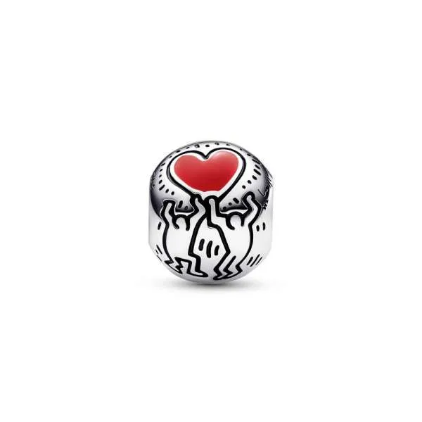 Talisman dedicat iubirii și figurilor Keith Haring™ x Pandora 