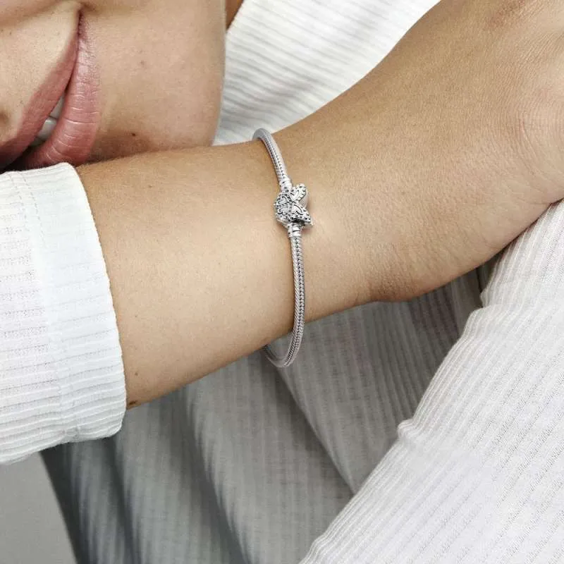 Brățară Pandora Moments de tip lanț clasic cu închizătoare sub formă de fluture