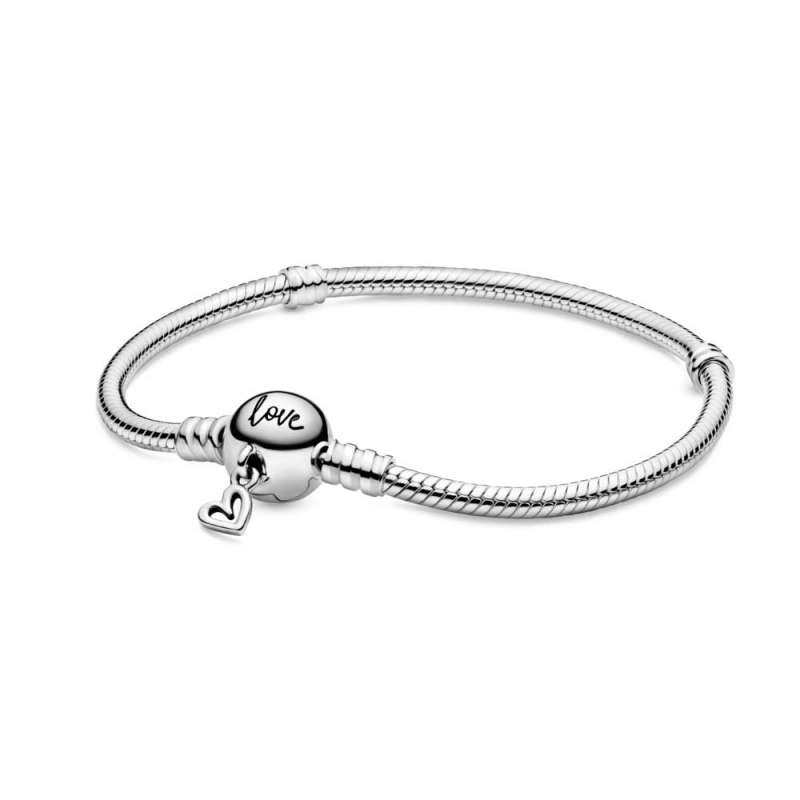 Brățară tip lanț clasic cu închizătoare în formă de inimă Pandora Moments