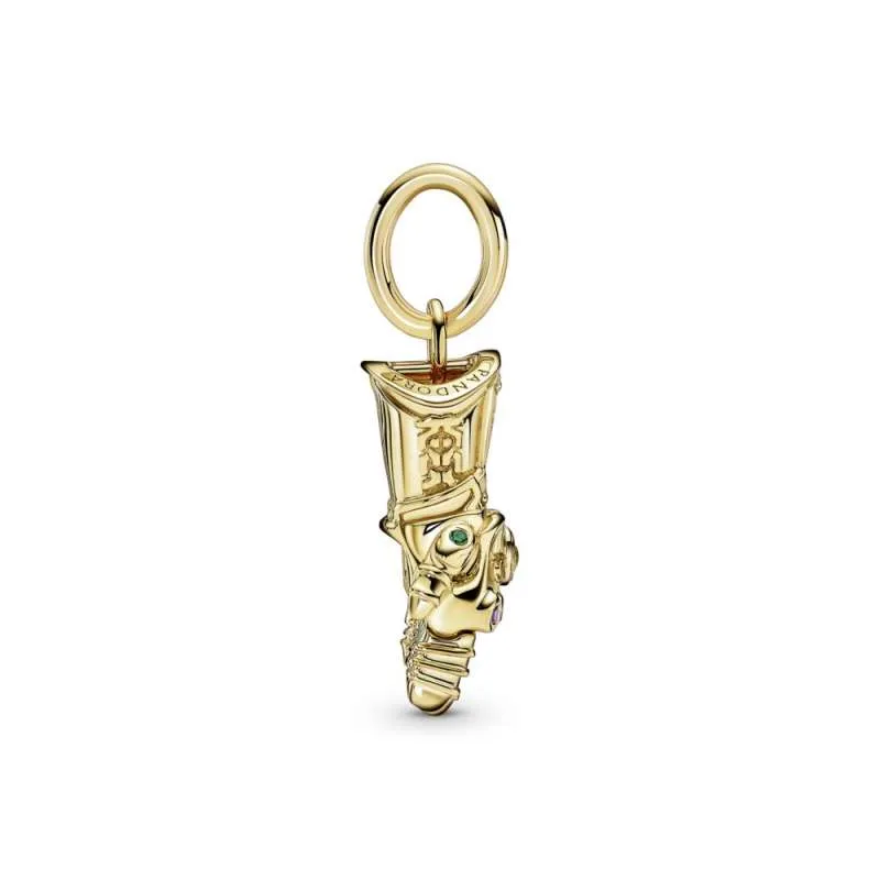Talisman de tip pandantiv Infinity Gauntlet din The Avengers de la Marvel