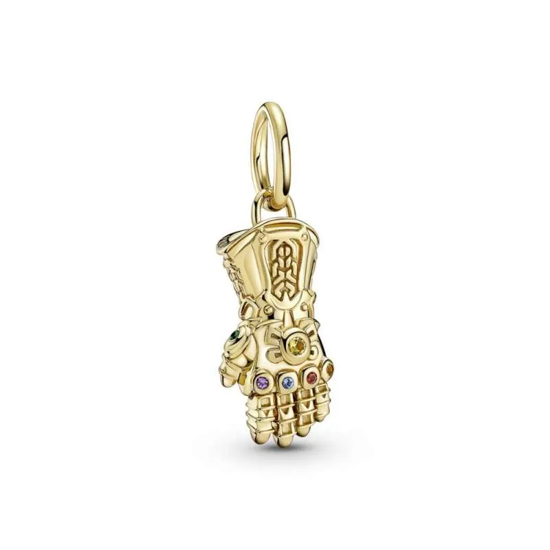 Talisman de tip pandantiv Infinity Gauntlet din The Avengers de la Marvel