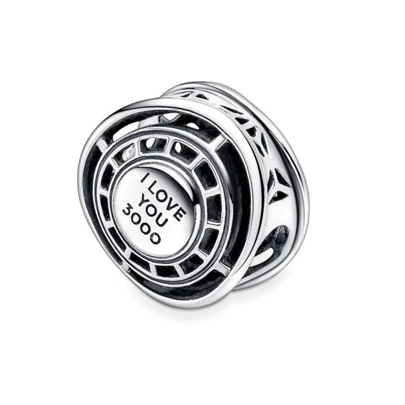 Talisman Arc Reactor al lui Iron Man din The Avengers de la Marvel
