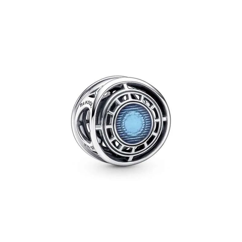 Talisman Arc Reactor al lui Iron Man din The Avengers de la Marvel