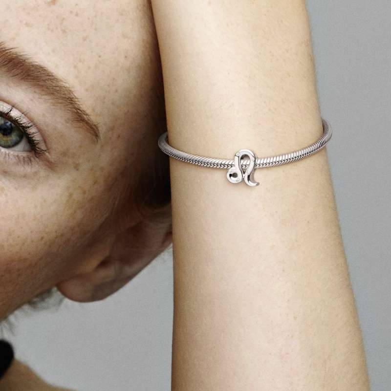 Talisman strălucitor dedicat semnului zodiacal Leu