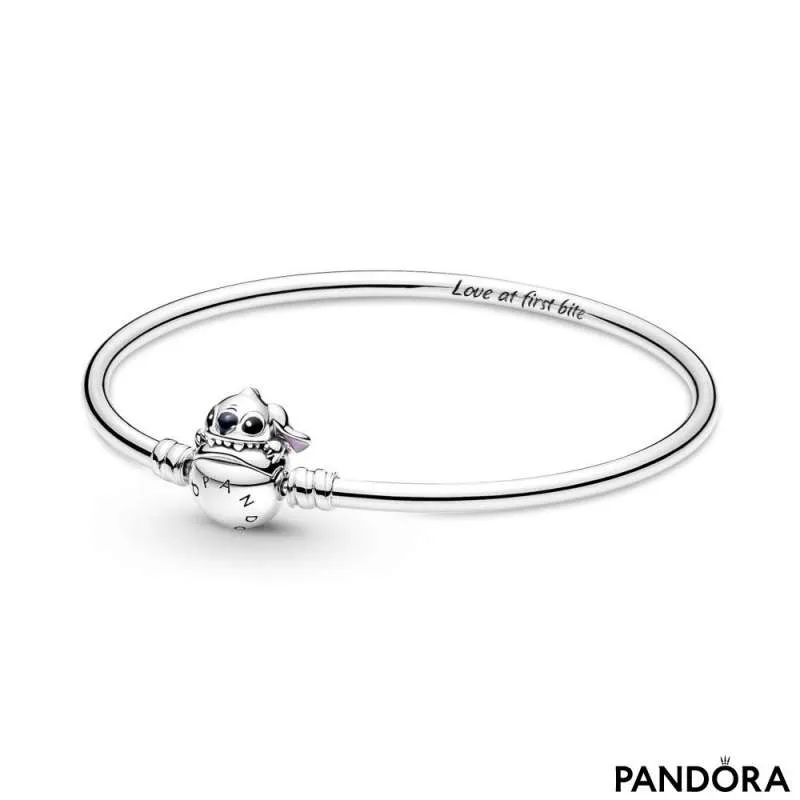 Brățară fixă cu închizătoare Pandora Moments cu Stitch de la Disney
