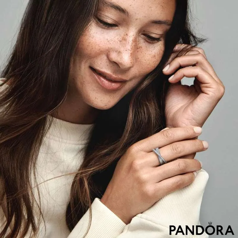 Inel cu bandă dublă încrucișată pavé Pandora Timeless