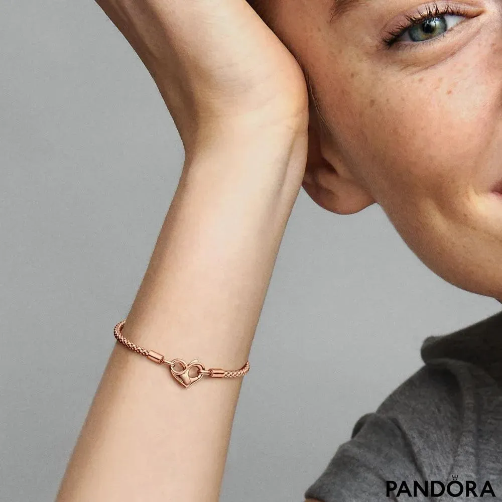 Браслет Pandora Моментс из цепочек с заклепками