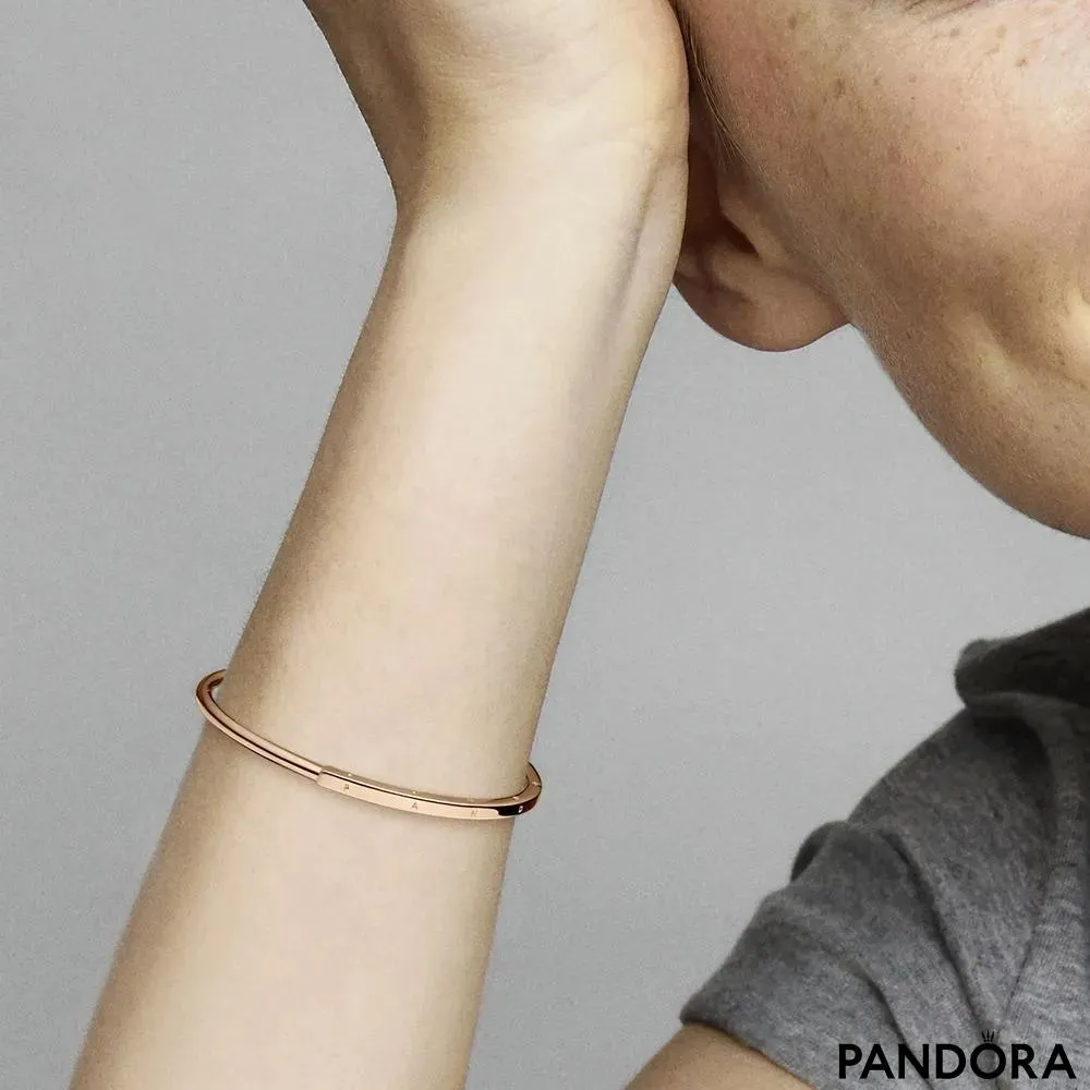 Бэнгл I-D из серии Pandora Signature