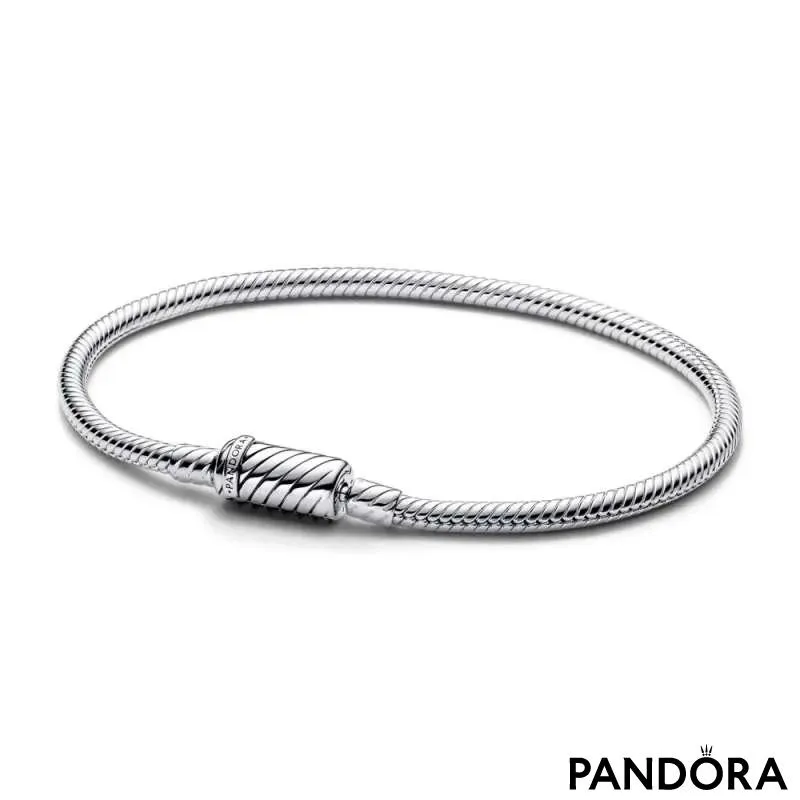Сдвижной браслет Pandora Moments из цепочки с текстурой змейки, с магнитной застежкой 