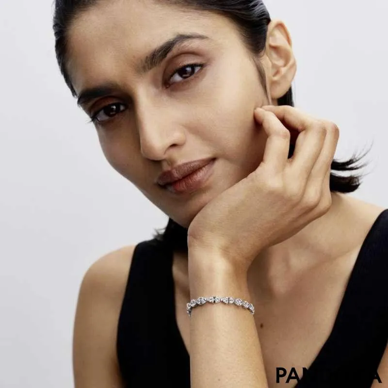 Brățară cu lanț și fundă 