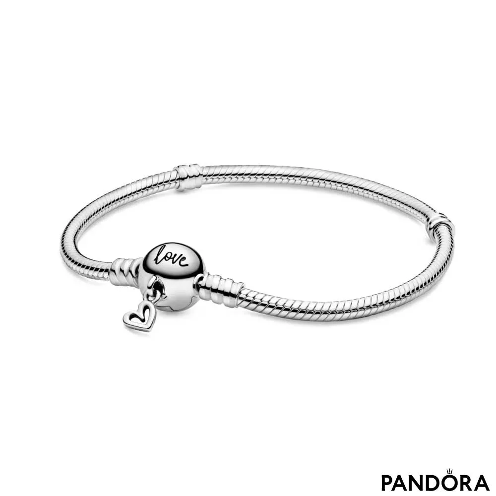 Браслет-змейка Pandora Moments с застежкой в виде сердца произвольной формы