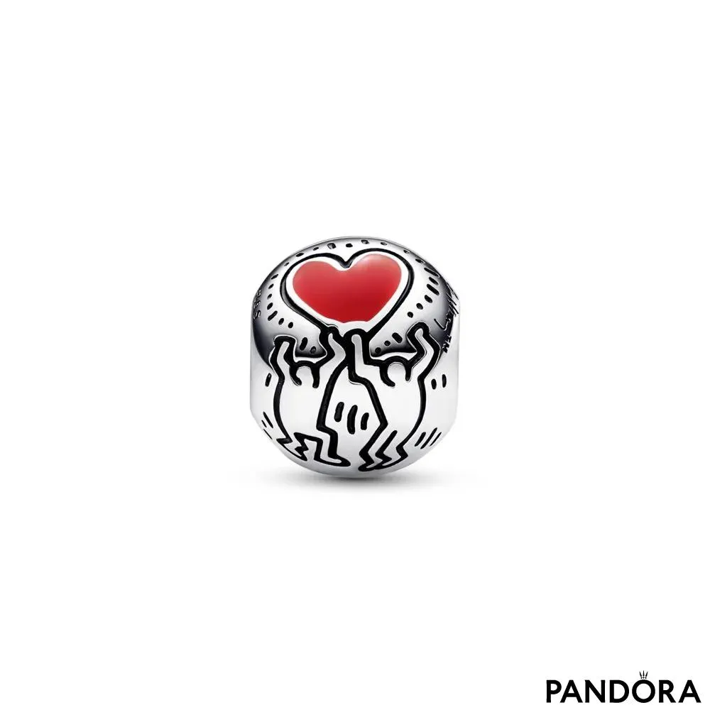 Talisman dedicat iubirii și figurilor Keith Haring™ x Pandora 