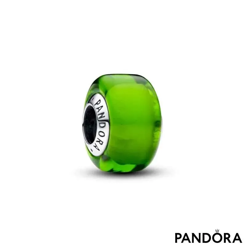 Mini talisman din sticlă de Murano verde