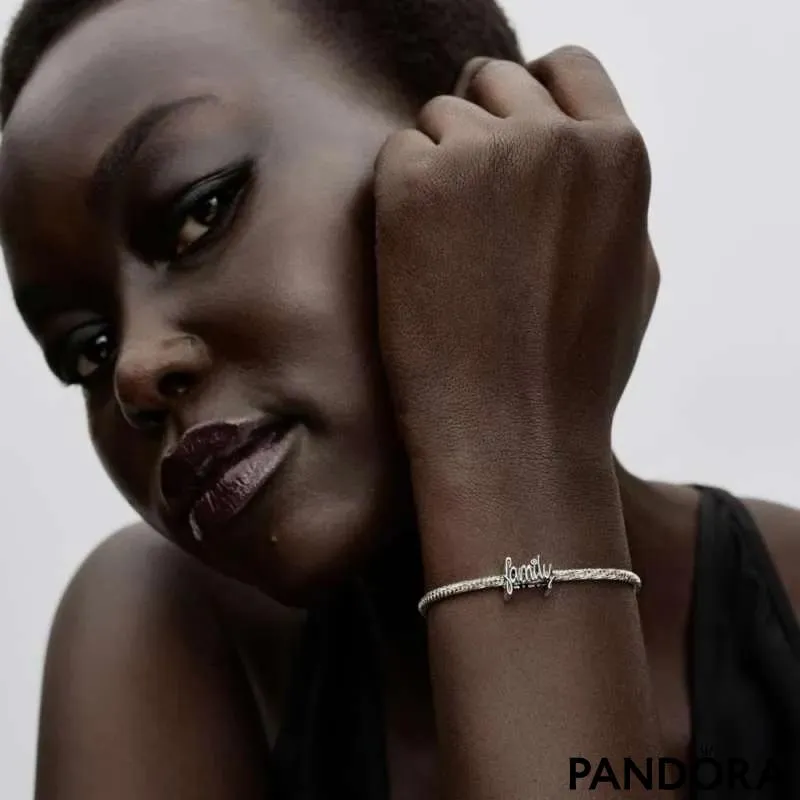 Шарм «Family» с рукописной надписью 