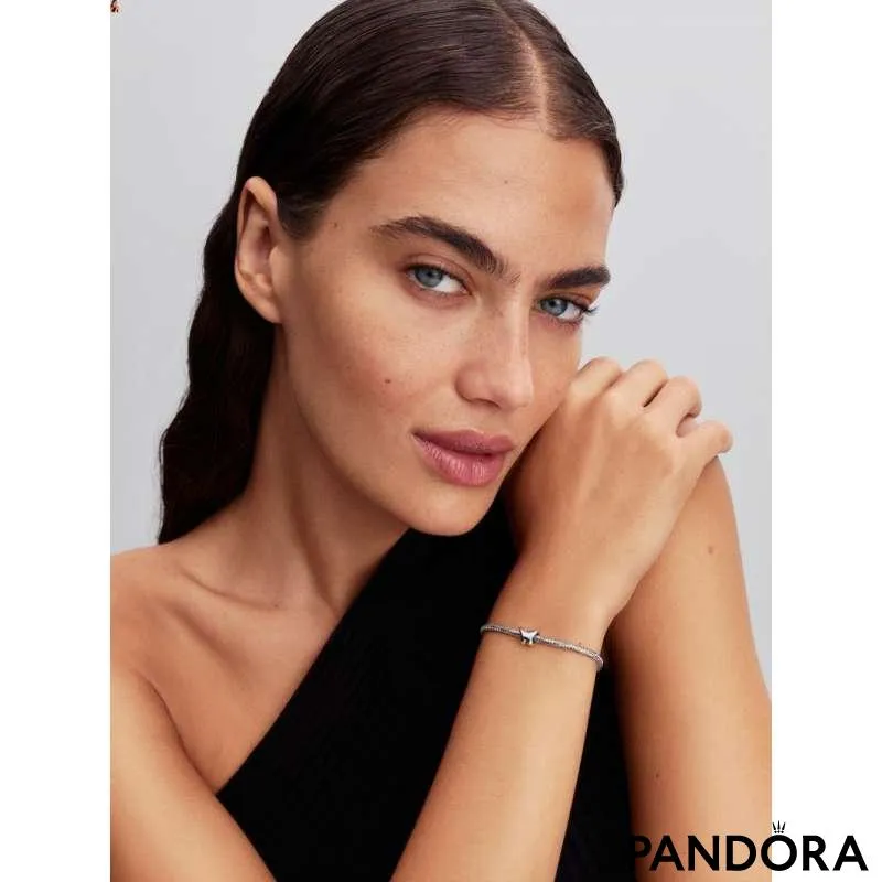 Mini talisman cu fluture 