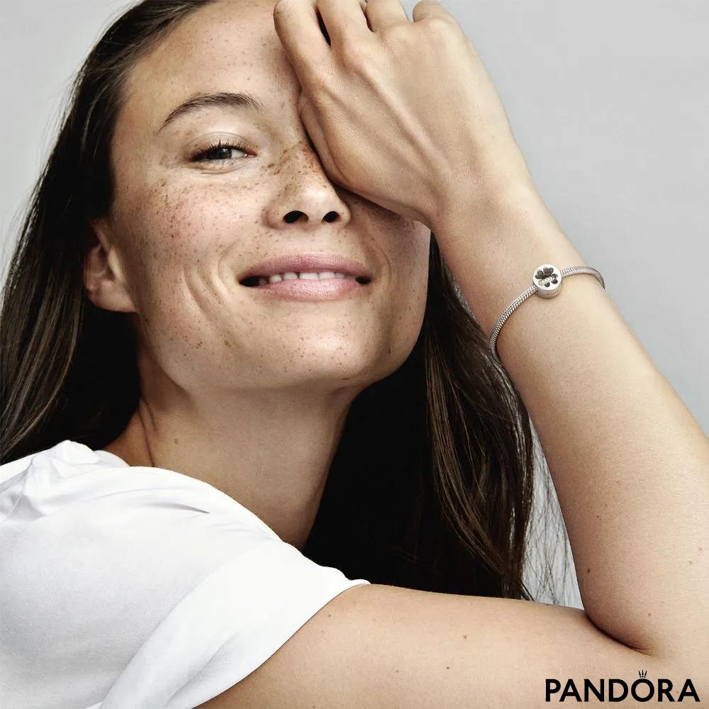 Алетта Оушен аузына спермы алды