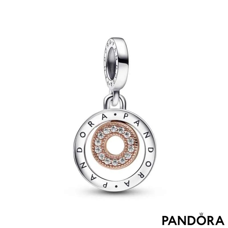 Talisman de tip pandantiv cu cercuri cu logoul Pandora Signature în două tonuri